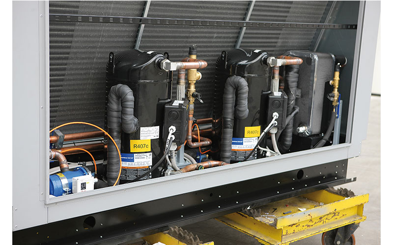 Internal Workings Of A DY-NAX-ADY-NAX Series Process Water Chiller